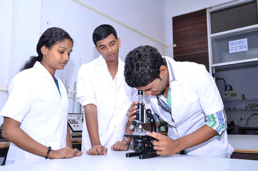 Sharaf Arts and Science College Kasaragod Laboratory photo 1